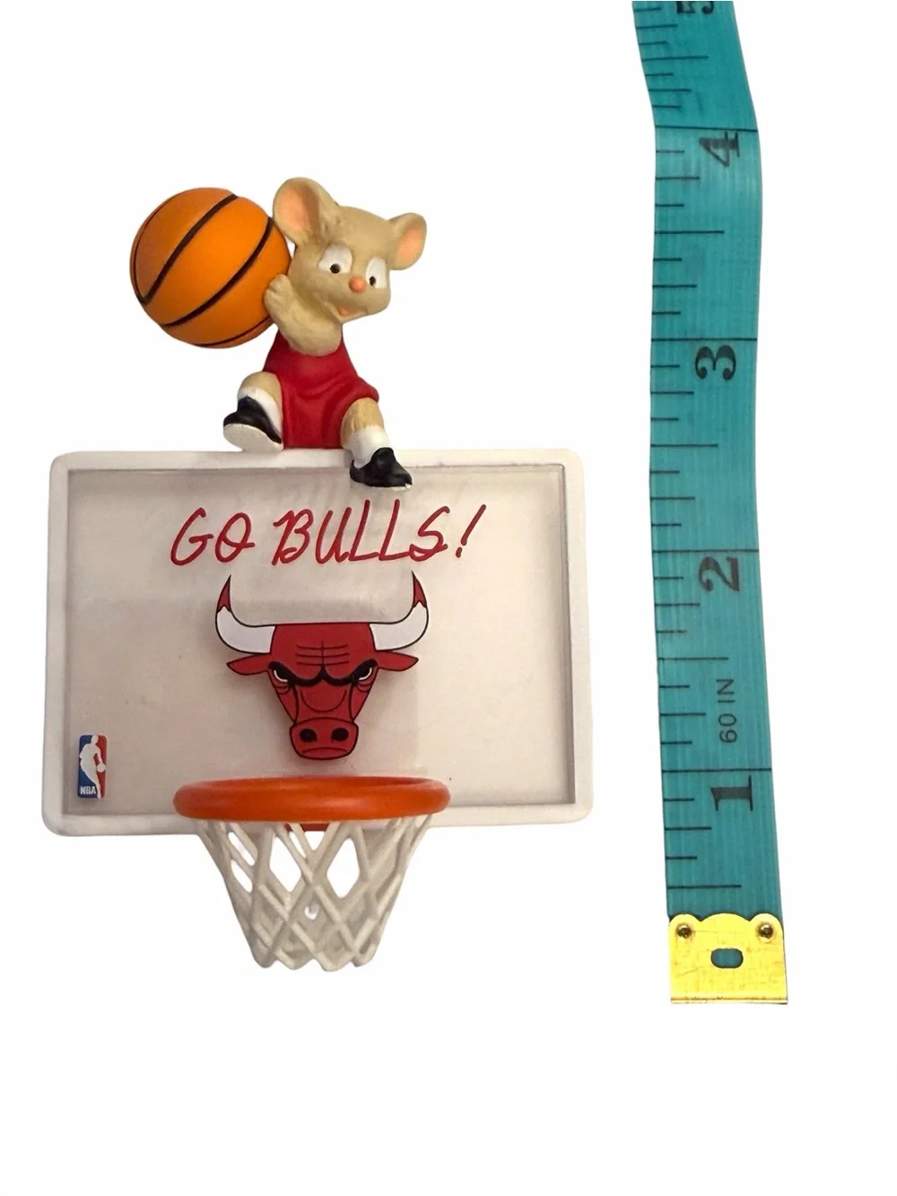 Chicago Bulls 1998 Hallmark Keepsake Ornament Official Licensed NBA Basketball